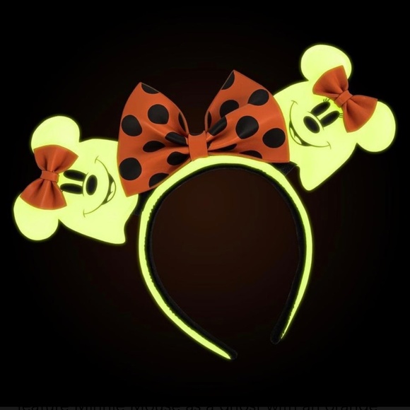 Longefly‎ Disney Ghost Minnie Glow in the Dark Mini Backpack, Wallet, Ears & Pin